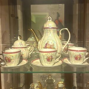 Beautiful tea set.  Was my grandmother and I have had it for years!